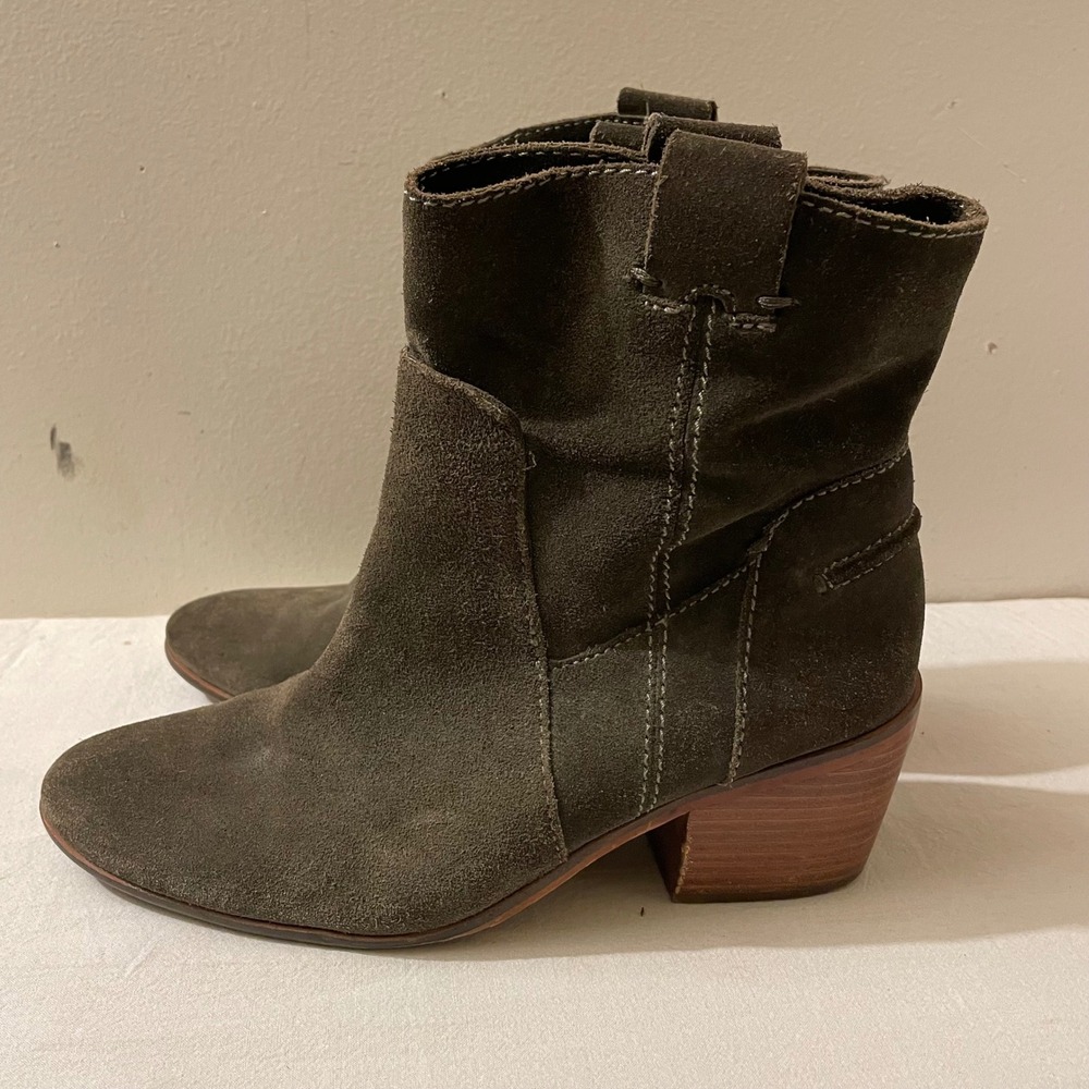 Vince Camuto Women's Size 9 Olive Green‎ Suede Leather Western Ankle Booties